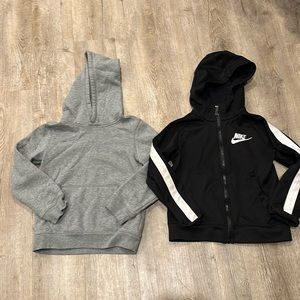 2 kids sweatshirts size 5/6. Gray hoodie, black/white Nike zip up jacket.